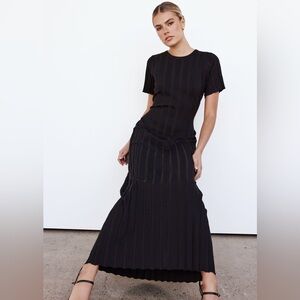 RUNWAY SCOUT Black Maxi Dress